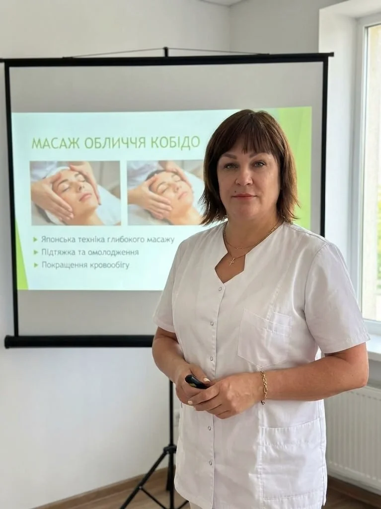 Tetiana Romantsova, specjalistka masażu Kobido i kinesiotapingu twarzy w Krakowie